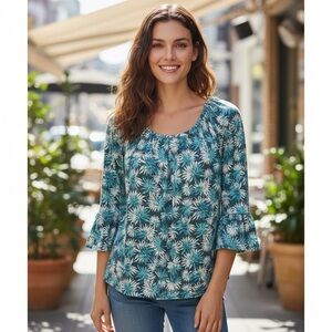 Michael Michael Kors hues of blues & white leaf print tee - like new, size Med.